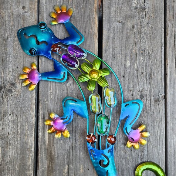 Iridescent Metal Gecko With Glass Embellishments Wall Hanging Fence Decor 19" H - Picture 1 of 3